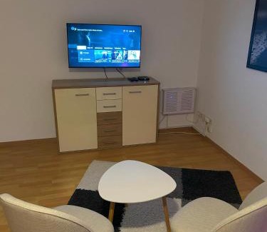Yorckgebiet Apartment | Schöne Wohnung für Tagesgäste, Studenten oder Handwerker, Chemnitz Gablenz, ÖPNV direkt vor der Tür, Internet & TV inkl