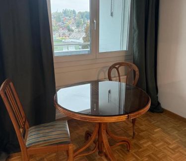 Koeniz Apartment | Schöne Wohnung in Bern