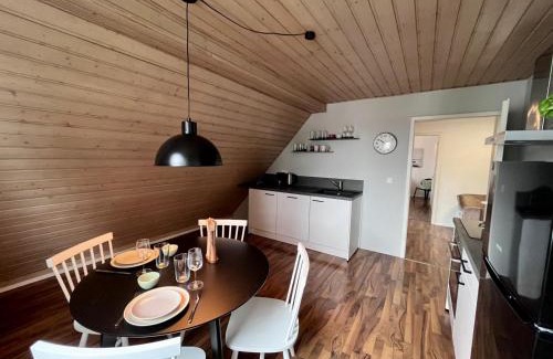 Kernstadt House | Schönes Zimmer in gepflegter Wohnung - 1