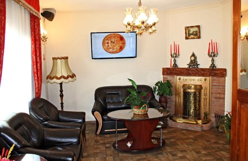Albesti House | Schassburger Tor