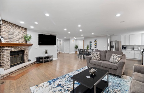 Wasco House | Schaumburg FHS Rental