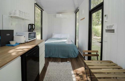 Ashby Heights House | Schlaraffenland 1 by Tiny Away