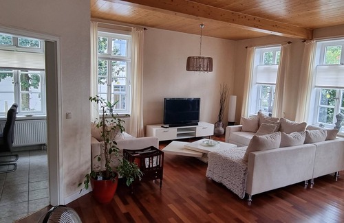 Jever Apartment | Schloss Blick Bredendiek