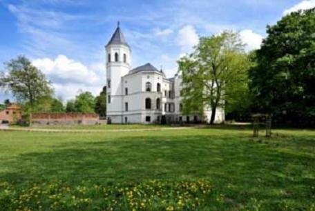 Bredenfelde Hotel | Schlosshotel Bredenfelde