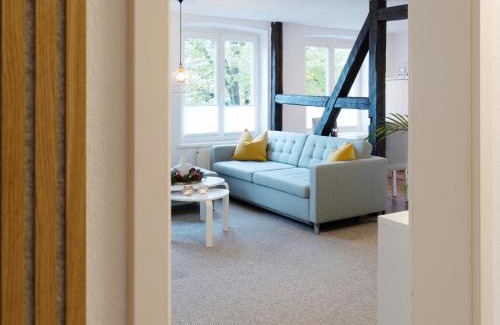 Schwerin Apartment | Schlosskönig - Modernes & zentrales Apartment mit Balkon und Arbeitsplatz
