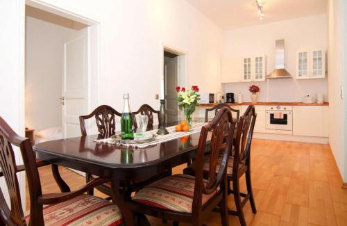 Bobitz House | Schlossurlaub nahe Ostsee und Tressower See, cleaning included