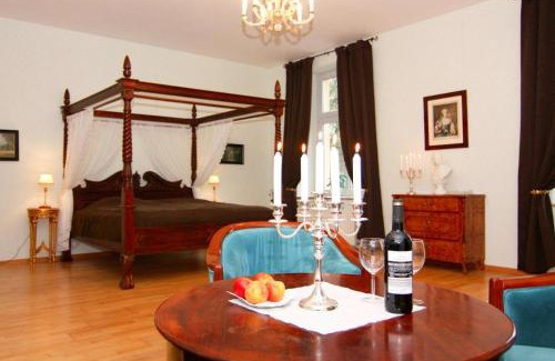 Bobitz House | Schlossurlaub nahe Ostsee und Tressower See