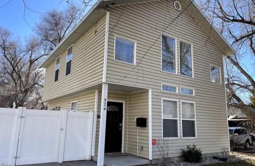 East Central House | Scholar's Loft - Near University of Utah!