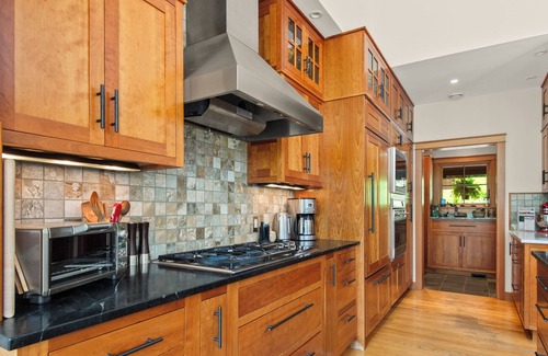 Rangeley House | Schoolmarm Rock - 450' of private waterfront on Rangeley Lake