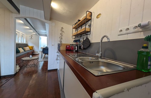 Stade Boat Rental | Schute Kunstkudder in the Hansehafen - Houseboat Kunstkudder in the Hansehafen in Stade