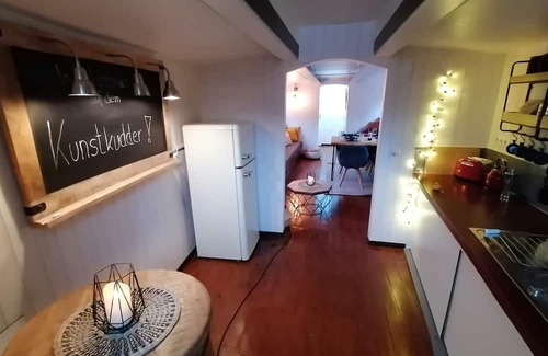 Stade Boat Rental | Schute Kunstkudder in the Hansehafen - Houseboat Kunstkudder in the Hansehafen in Stade