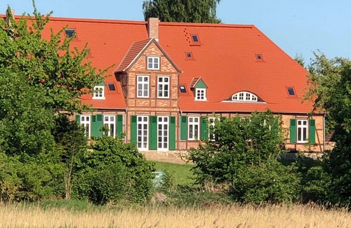 Hof Redentin Apartment | Schwalbennest - Gutshaus Redentin