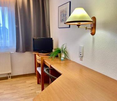 Schwand Apartment | Schwanstetten bei Nürnberg, gemütliches Apartment mit Küche Bad TV