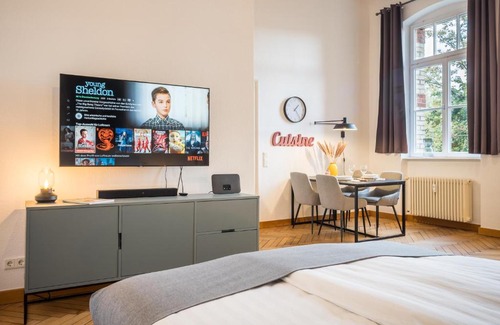 Sankt Ingbert Apartment | SCHWARZLINS LoftRaum - Stilvolles Apartment mit Smart TV, NETFLIX, Disney Plus, schnellem WLAN, Parken, Nespresso