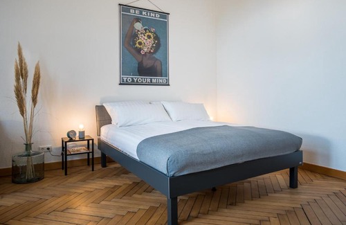Sankt Ingbert Apartment | SCHWARZLINS LoftRaum - Stilvolles Apartment mit Smart TV, NETFLIX, Disney Plus, schnellem WLAN, Parken, Nespresso