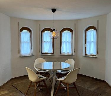 Schopfloch Apartment | Schwarzwald Ferienparadies 2 bis 3 Personen Terrasse kostenloses Parken
