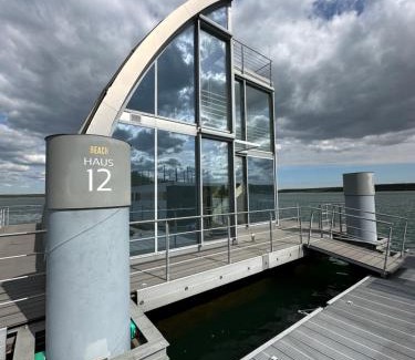 Geierswalde Villa | schwimmende Villa Haus Beach