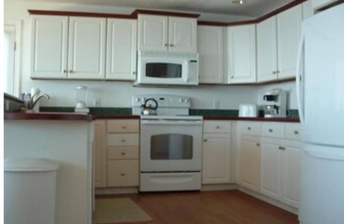 Scituate House | SCITUATE Beach Front huge 4 bedroom 2 bath. Amazing views sleeps 13. NEW!