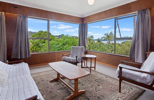 Parua Bay House | SCOTT HOUSE - TAMATERAU HOLIDAY HOME in Abel Tasman National Park