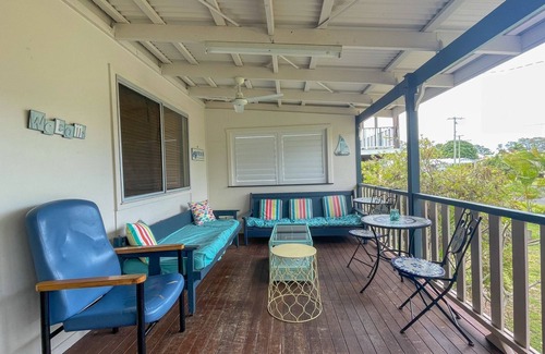Traviston House | Scott's Retreat - Burrum Heads- Close to Beach- 4BR- Aircon