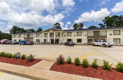 Tomball Hotel | Scottish Inn and Suites Tomball