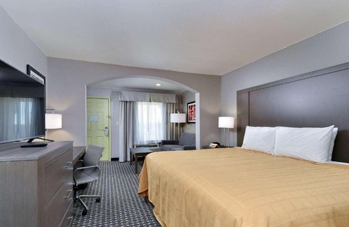 Cotulla Hotel | Scottish Inn & Suites Cotulla, TX
