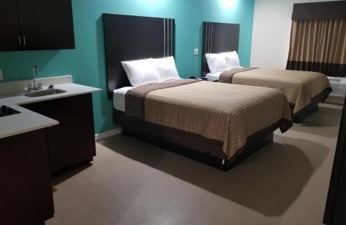 Bay City Hotel | Scottish Inns & Suites
