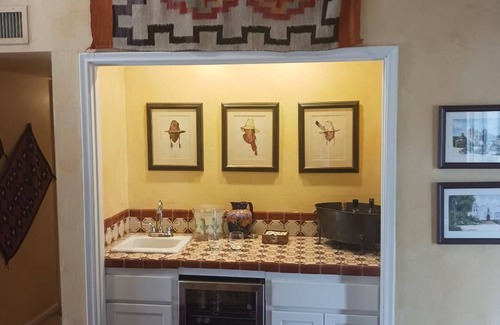 South Scottsdale Villa | Scottsdale 2BR 2BA Townhome in Resort Corridor close to Old Town Scottsdale