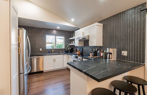 Scottsdale House | Scottsdale/4BR/Heated Pool/Patio/Foosball/Pong/Dogs/8 minutes to Old Town!