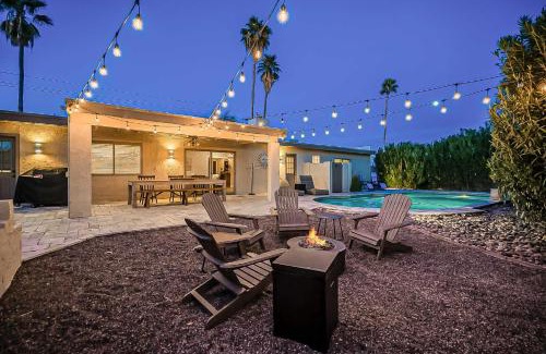 Raskin Estates House | Scottsdale Adobe Home with Backyard Oasis!