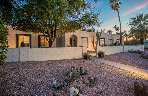 Raskin Estates House | Scottsdale Adobe Home with Backyard Oasis!