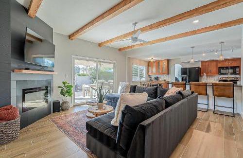 Raskin Estates House | Scottsdale Adobe Home with Backyard Oasis!