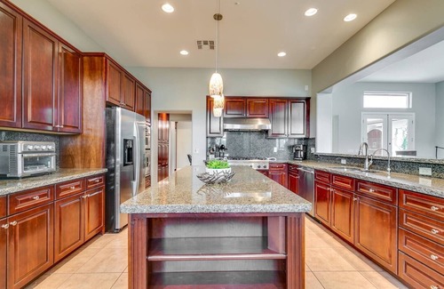 Carefree Rolling Hills House | Scottsdale Splendor: 4 BR w/Pool & Gym!nn