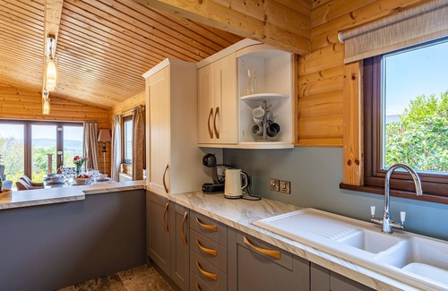 Rockcliffe Cottage | Screel View - a lodge that sleeps 6 guests in 3 bedrooms
