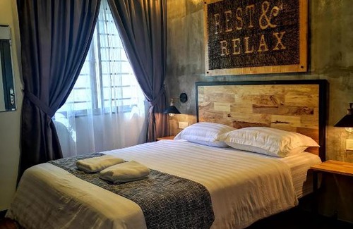 Klebang Kechil House | Screwpine Stay