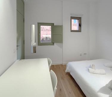 Terrassa Apartment | SD Habitación céntrica con baño y Kitchenette