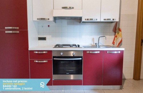 Senigallia Apartment | SE010 - Senigallia, one bedroom apartment on the sea with beach