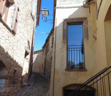 Arcevia Apartment | SE050 - Palazzo d'Arcevia, accogliente bilocale ristrutturato