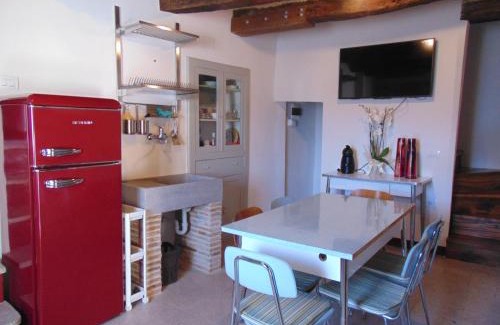 Montegioco Apartment | SE051 - Palazzo d'Arcevia, accogliente trilocale ristrutturato