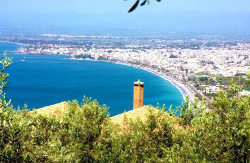 Diasella House | Sea and Mountain View