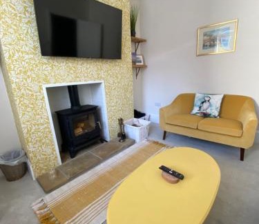 Scarborough House | Sea Biscuit Cottage, Scarborough