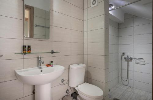 Rapaniana House | SEA BREEZE APARTMENTS