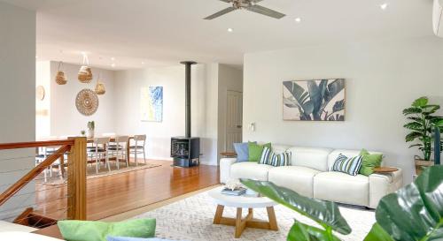 Elizabeth Beach House | Sea Breeze