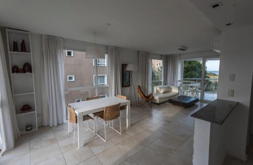 Carilo Apartment | Sea Breeze by CELTIS