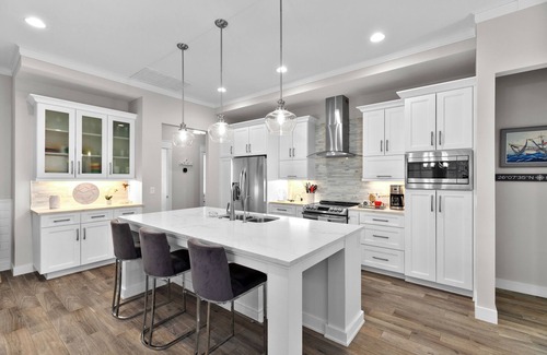 The Shores House | Sea Breeze Cottage - Private home at The Shores
