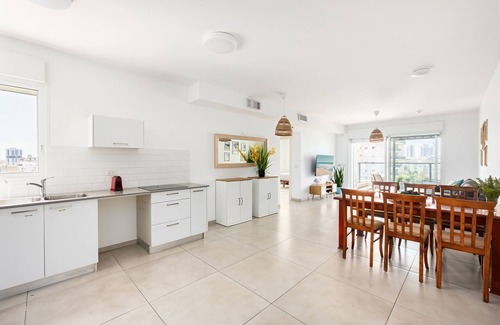 Netanya Apartment | Sea Breeze Netanya Retreat by Sea N' Rent