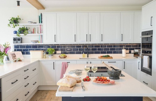 St. Levan House | Sea Breeze - Stunning 6 bedroom Eco home with Sea Views