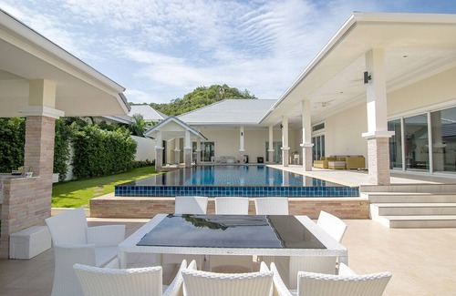 Nong Kae House | Sea breeze villas Hua Hin