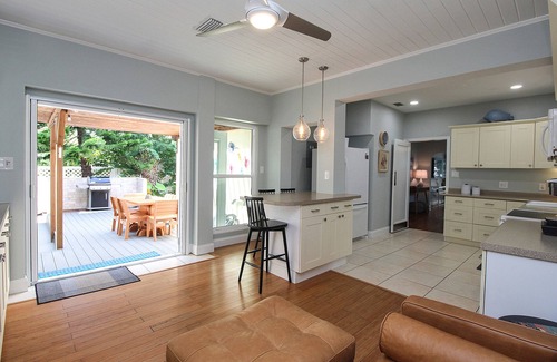 Pass-a-Grille House | Sea Breezes and Sunsets: Your Fully Renovated Pass-A-Grille Beach Getaway