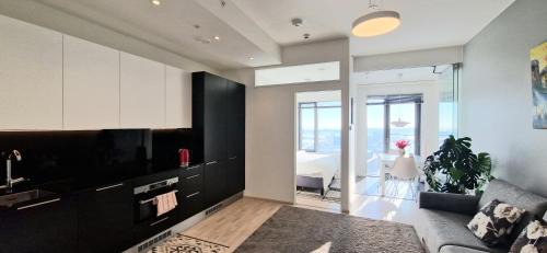 Kallio Apartment | Sea & City view Home near Nature